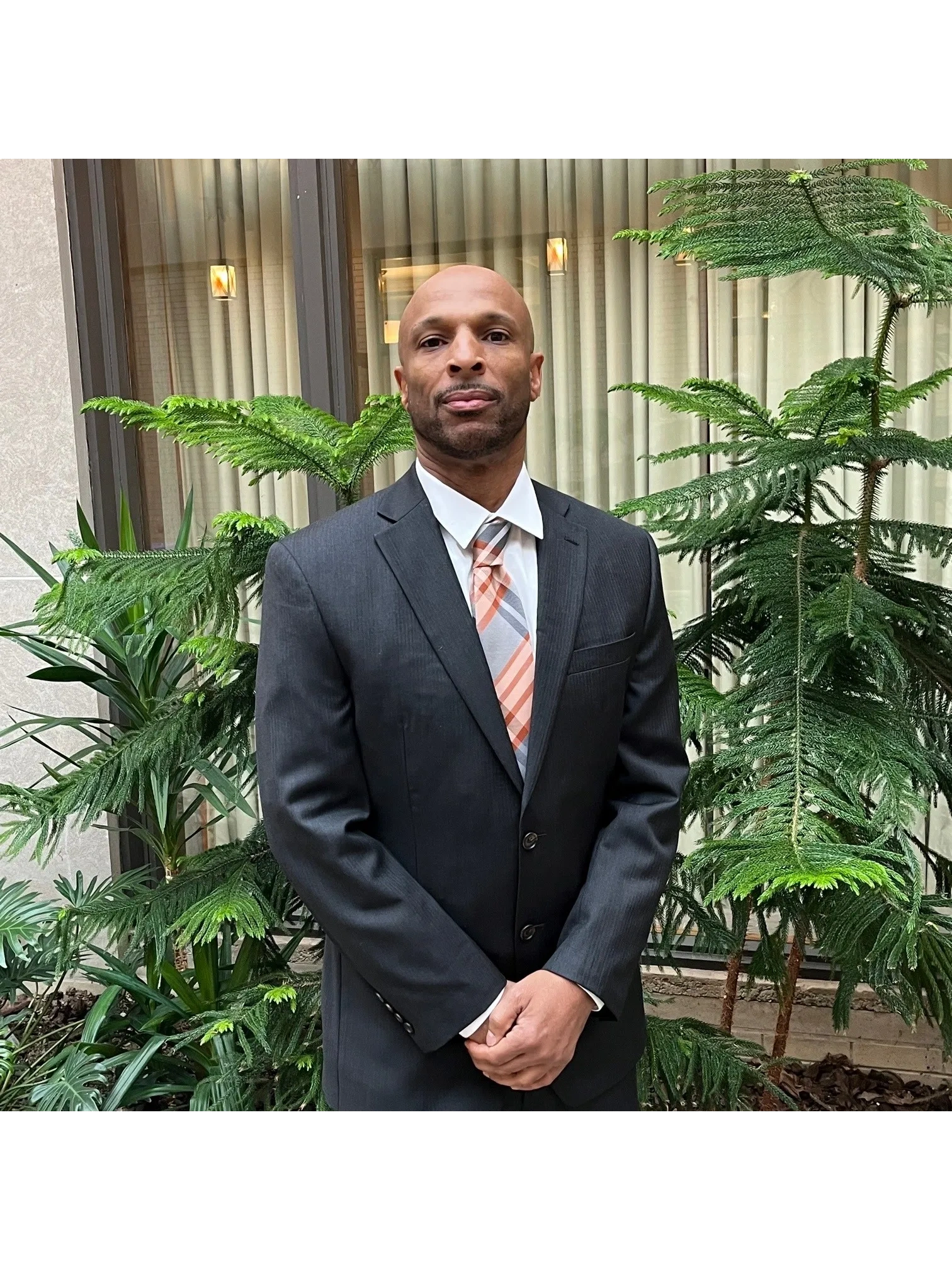 Maurice E., Assistant Property Manager